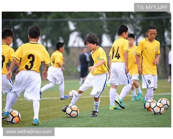 全球足球发展新趋势：技术革新、青训体系与国际化合作的深度融合