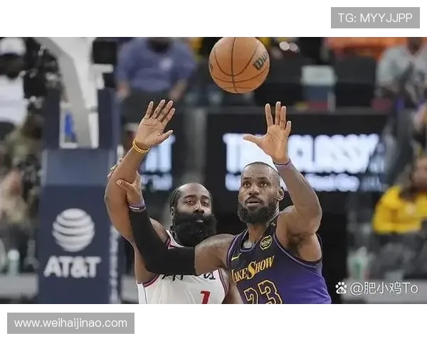 快船与湖人激战正酣 谁能在洛城德比中笑到最后