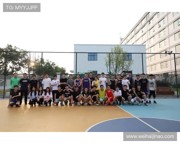 深圳篮球队与重庆篮球队赛后技术分析与战术总结 深圳篮球队与重庆篮球队赛后技术分析与战术总结