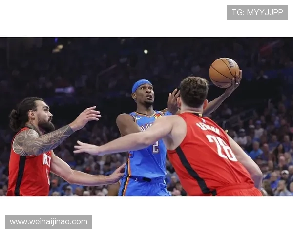 2020年火箭队与雷霆队激战回顾：精彩瞬间与战术分析